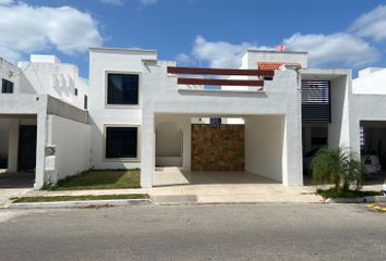 Casa en  Residencial Gran Santa Fe Norte, Calle 72 A, Gran Santa Fe, Mérida, Yucatán, México