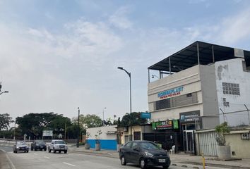 Local en  Urdaneta, Guayaquil