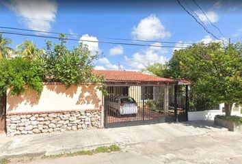 Casa en  C. 39 957, Montealbán, Mérida, Yucatán, México