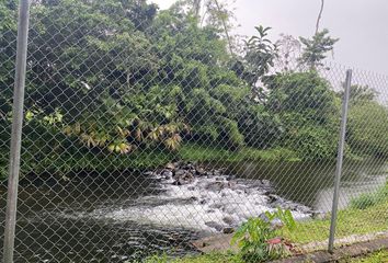 Hacienda-Quinta en  Las Golondrinas, Ecuador