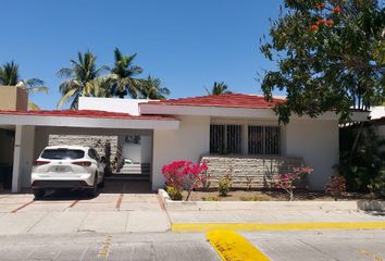 Casa en  Circuito Don Julio Berdegué Aznar 471-474, Fraccionamiento El Cid, Mazatlán, Sinaloa, 82110, Mex