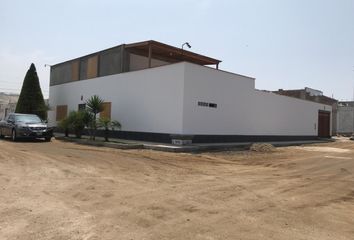 Casa de playa en  Los Corales, Punta Negra, Perú