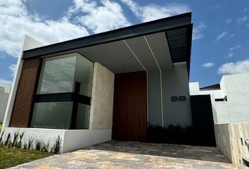 Casa en  Tamarindos Campestre, Avenida Guadalupe Gonzalez, Hacienda Nueva, Aguascalientes, México