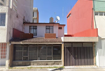 Casa en  Río Yaqui, Jardines De San Manuel, Puebla De Zaragoza, Puebla, México