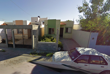 Casa en  Calle San Armando, Villas De San Miguel, Nuevo Laredo, Tamaulipas, México