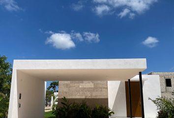 Casa en  Residencial Campocielo, Calle 69, Royal Del Parque, Mérida, Yucatán, México