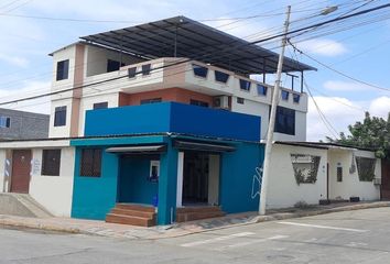 Casa en  Eloy Alfaro, Manta