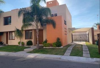 Casa en  Puerta Real Residencial Desarrollo Urbana 08, El Pueblito, Querétaro, México