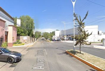 Casa en condominio en  Sabino, Bosques De San Juan, Club De Golf, San Juan Del Río, Querétaro, México