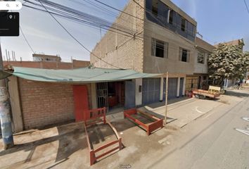 Terreno en  Avenida San Martín De Porres, Puente Piedra, Perú