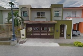 Casa en fraccionamiento en  Lago Tanganica, Fluvial Vallarta, Puerto Vallarta, Jalisco, México