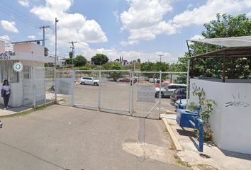 Casa en fraccionamiento en  Avenida San Rafael 4820, San Miguel, Santiago De Querétaro, Querétaro, México