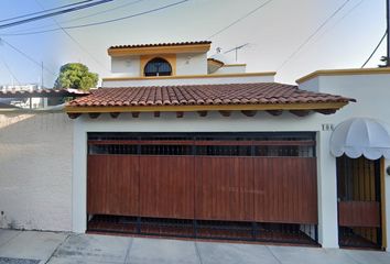 Casa en  Cisnes, Colinas De Santa Barbara, Santa Bárbara, Colima, México