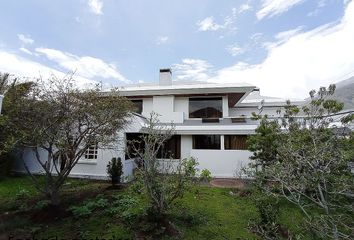 Casa en  Kartódromo 2 Hemisferios, Quito, Ecuador