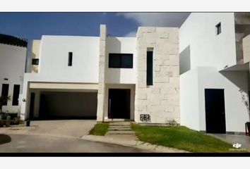 Casa en fraccionamiento en  Las Acacias, Universidad Iberoamericana, Torreón, Coahuila De Zaragoza, México