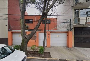 Casa en  Avenida Tres 128, San Pedro De Los Pinos, Ciudad De México, Cdmx, México