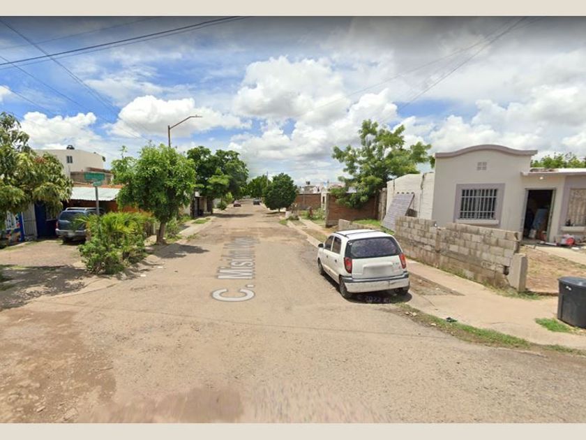 venta Casa en Infonavit Barrancos, Culiacán (MAG5444)