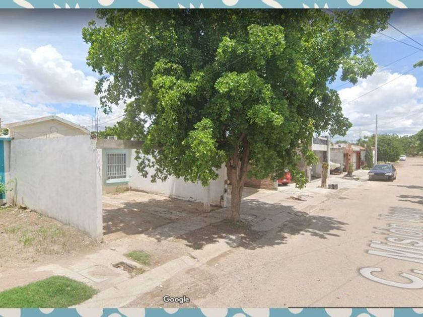 venta Casa en Infonavit Barrancos, Culiacán (MAG5444)