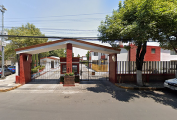 Casa en fraccionamiento en  Conjuto Habitacional Los Robles, Benito Juárez, Coapa, Los Robles, Ciudad De México, Cdmx, México