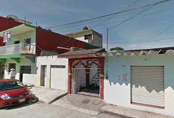 Casa en  Calle Fco. Javier Mina, Centro, Tlapacoyan, Veracruz, México