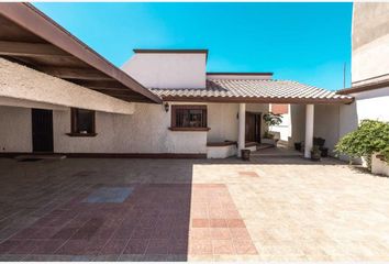 Casa en fraccionamiento en  Boulevard Manuel Gómez Morín & Calle Del Trigal, Tecnológico, Ciudad Juárez, Chihuahua, México