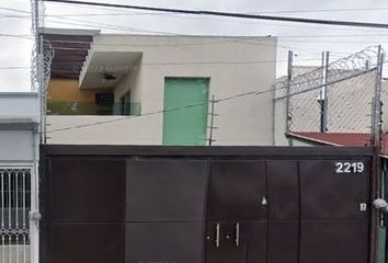 Casa en  Avenida Rosario Castellanos 2219, Jardines De La Cruz, Guadalajara, Jalisco, México