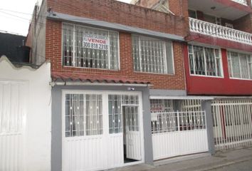 Casa en  Carrera 85i #55a-16, Bogotá, Colombia