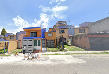 Casa en fraccionamiento en  Paseo De Las Fincas, Unidad San Buenaventura, San Buenaventura, Estado De México, México