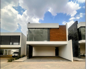 Casa en condominio en  Santa Cruz Ocotitlán, Metepec