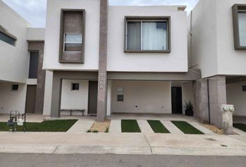 Casa en fraccionamiento en  Campos Elíseos, Ciudad Juárez, Chihuahua, México