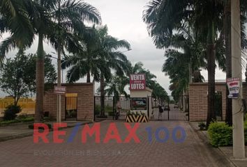 Terreno Comercial en  Urbanización Zhara, Avenida General Gallardo, Pasaje, Ecuador