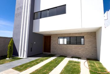 Casa en fraccionamiento en  Tianguis De Xixitla, Paso De Cortes, Barrio De Santa Maria Xixitla, Cholula De Rivadavia, Puebla, México