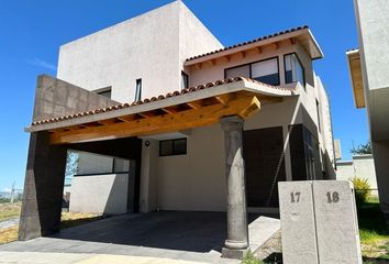 Casa en condominio en  El Pueblito, Corregidora, Querétaro, Mex