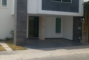 Casa en  Zacatlan No1, Lomas De Angelópolis, San Bernardino Tlaxcalancingo, Puebla, México