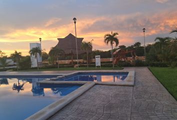Casa en fraccionamiento en  Hogares Union/ Palmas Living, Merida-tixkokob, Las Palmas, Kanasín, Yucatán, México