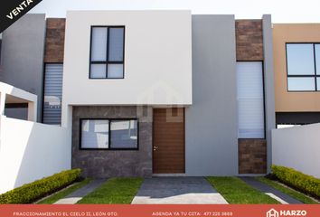 Casa en  Calle Puerta De San Gregorio, El Cielo, León, Guanajuato, 37669, Mex