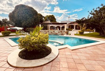 Casa en  Calle 7, Cholul, Mérida, Yucatán, 97305, Mex