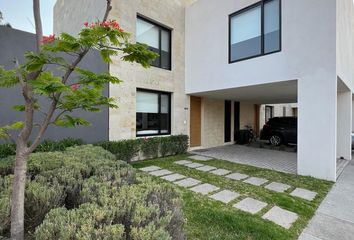 Casa en  El Capricho - Grupo Caisa, Boulevard De Los Volcanes Sur, Lomas De Angelópolis, Santa Clara Ocoyucan, Puebla, México