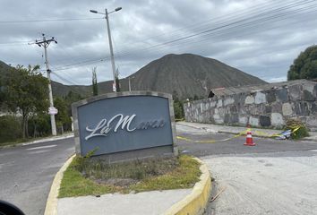 Terreno Comercial en  San Antonio, Quito