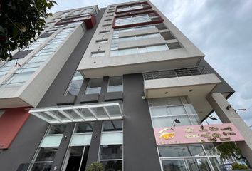 Departamento en  Av. 6 De Diciembre & Jerónimo Carrión, Quito, Ecuador