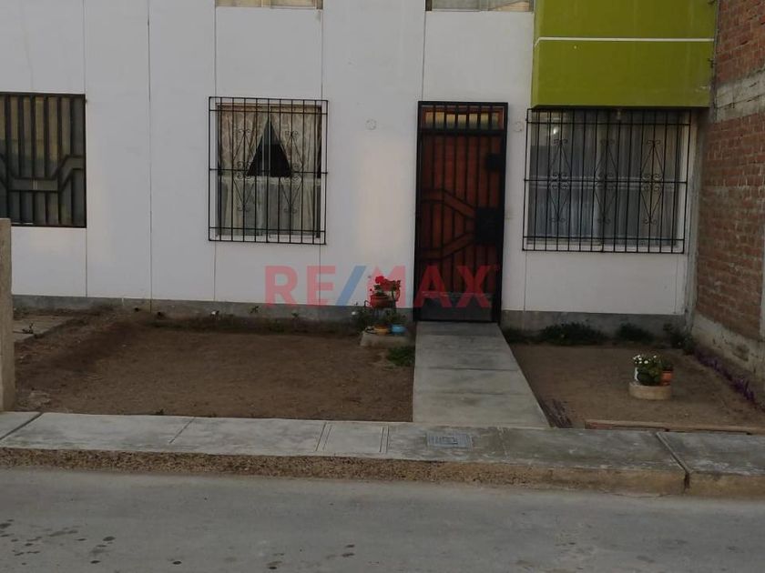 venta Casa en Moche, Trujillo (1030649)