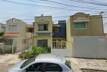 Casa en fraccionamiento en  Guadalupe Sarmiento, Guillermo López Portillo, Boca Del Río, Veracruz, México