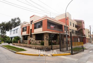 Casa en  Calle Los Zorzales 251-299, Cuadra 2, Ur. San Jose (santa Cecilia), Bellavista, Callao, 07006, Per
