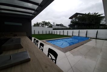 Casa en  Rj89+x4g, Quito 170184, Ecuador