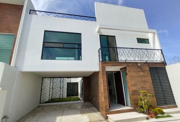 Casa en fraccionamiento en  Zerezotla, Cholula, Puebla, México