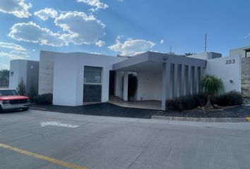 Casa en fraccionamiento en  Jardín Ecológico, Jardines Del Campestre, León, Guanajuato, México