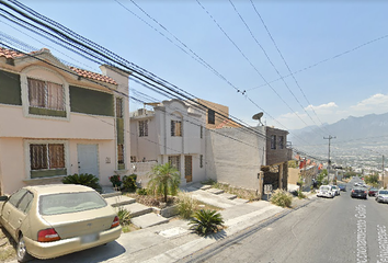 Casa en  Fraccionamiento Golfo De Tehuantepec, Lomas Del Poniente, Santa Catarina, Nuevo León, México