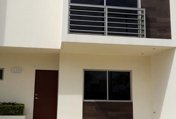 Casa en  Long Island, Avenida Huayacán Sm 56, Cancún, Quintana Roo, México