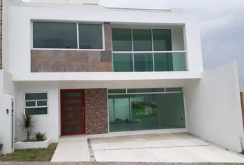 Casa en  Boulevard De Las Cascadas, Lomas De Angelópolis, Puebla, México