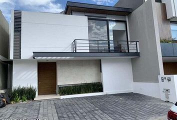 Casa en  Avenida La Vista, Residencial La Vista, Querétaro, México